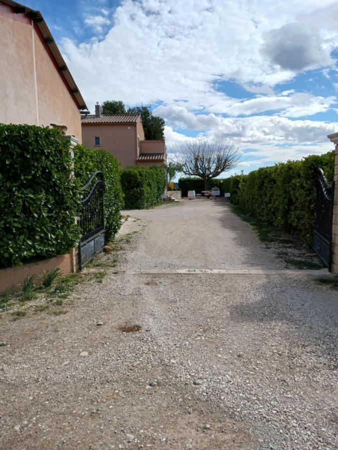 Vents D'Anges Bed & Breakfast Sainte-Cecile-les-Vignes Exterior photo